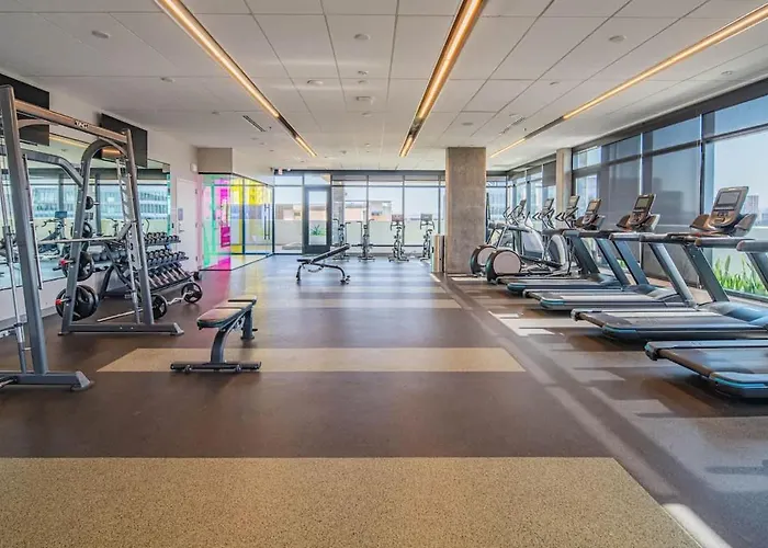 Apartment Posh - Modern High Rise Dt, Pool, Gym, Parking Phoenix